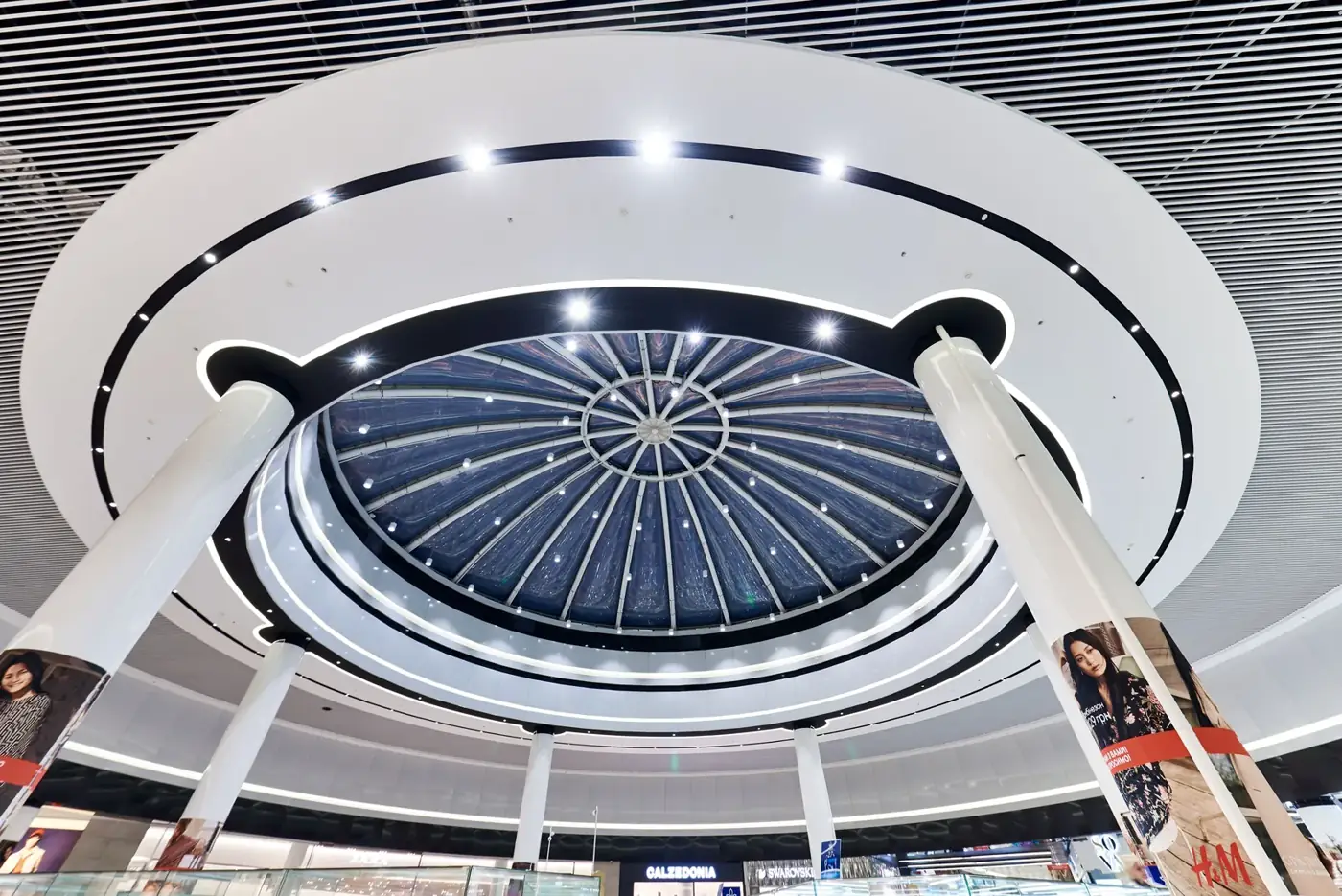 Lavina Mall, the ring of light under the dome